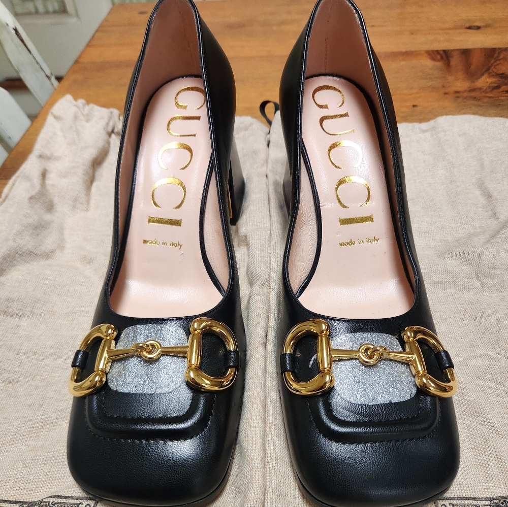 Gucci Horsebit  Black Leather Women's Heeld Pumps 37 1/2